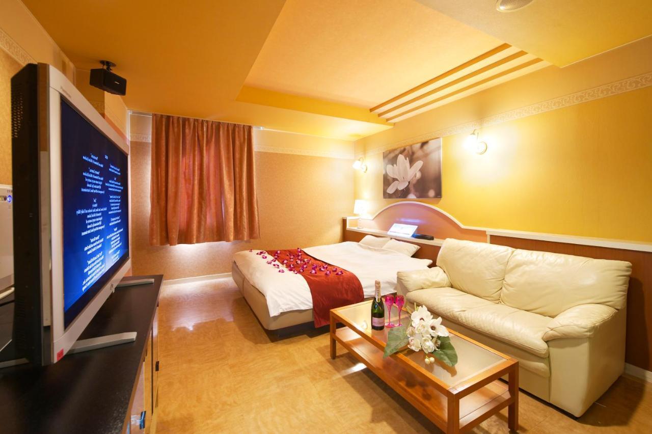 Hotel Park Inn (Adults Only) Higashimatsuyama ภายนอก รูปภาพ